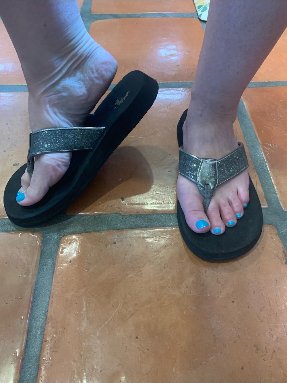 Yellow Box sandals. - Picture 9 of 9